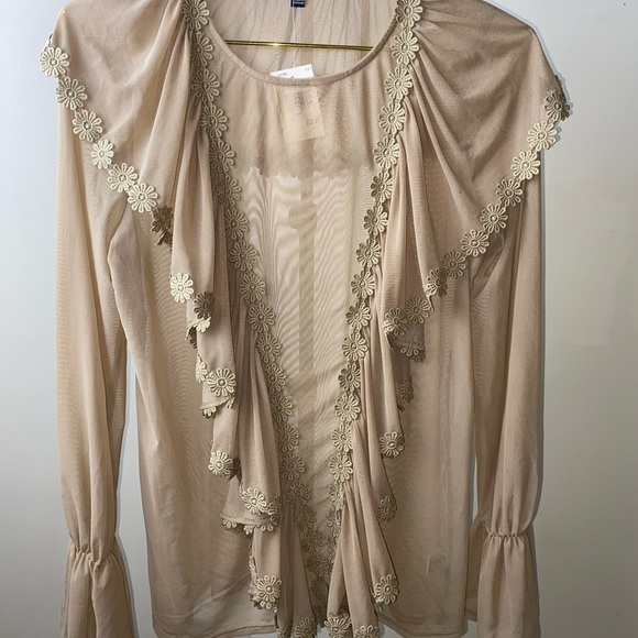 Tops - Elegant Beige Floral Trim Women's Top